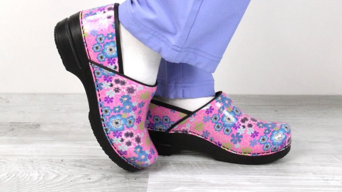 7 Best Nurse Clogs for All-Day Comfort During Long Shifts